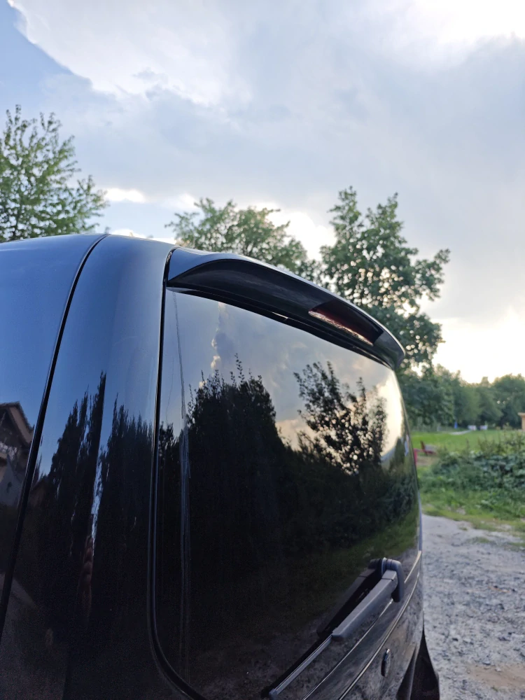 Spoiler křídlo kufru Mercedes Benz AMG pro V-Class s dělěnými vraty
