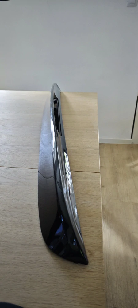 Spoiler křídlo kufru Mercedes Benz AMG pro V-Class s dělěnými vraty