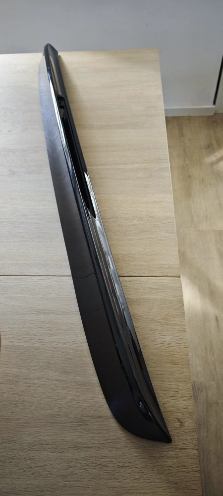 Spoiler křídlo kufru Mercedes Benz AMG pro V-Class s dělěnými vraty